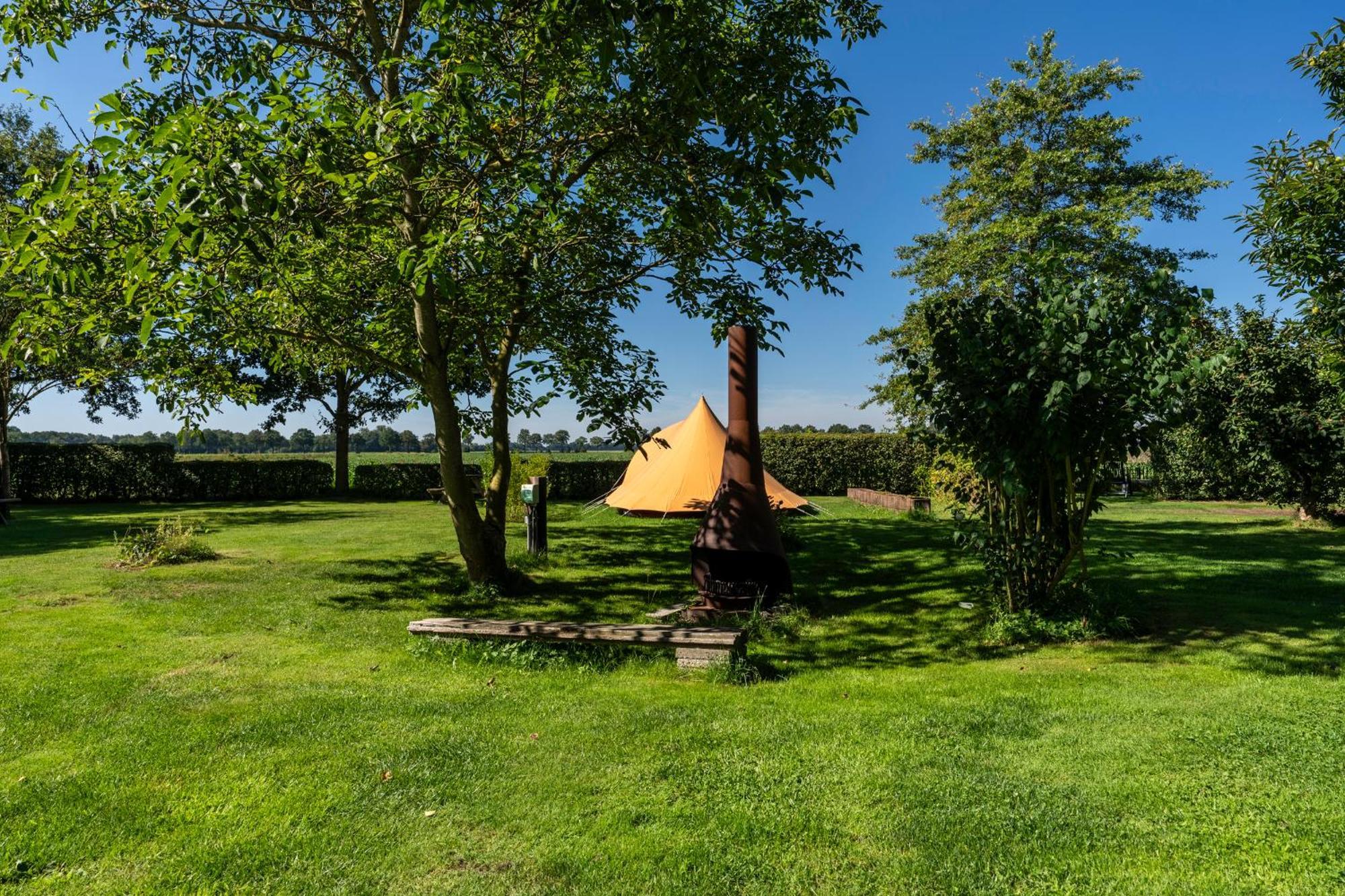 Tenthutje Buitenwedde Exteriör bild